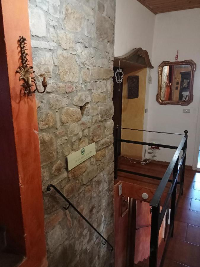 Gasthaus Morelli House Montalbo Exterior foto