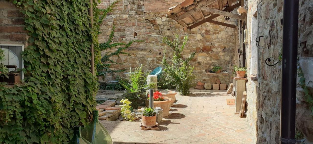 Gasthaus Morelli House Montalbo Exterior foto